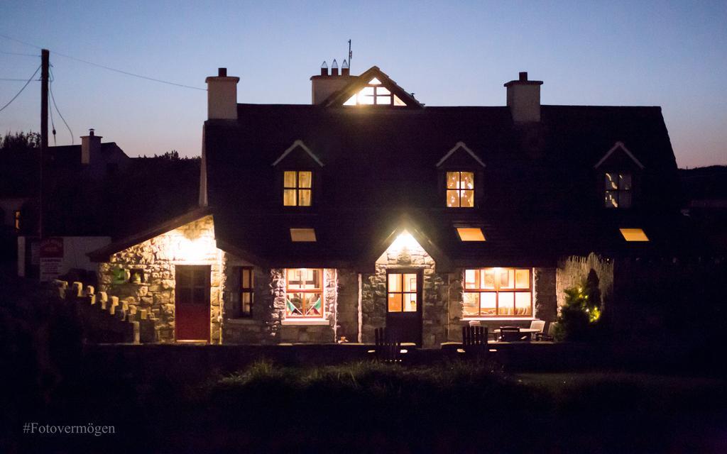 Aille River Tourist Hostel And Camping Doolin Exterior photo